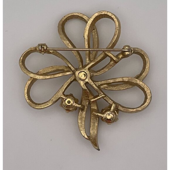 Vintage Brooch Gold Tone Flower 3 Faux Pearls 2" - Picture 3 of 7